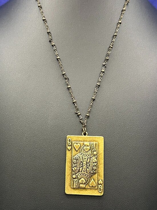 Jewelry - VTG Brass Reversible Queen of Hearts/Lovebirds Pendant Necklace